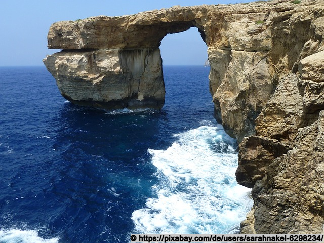 Atemberaubende Steinbrücke auf Gozo