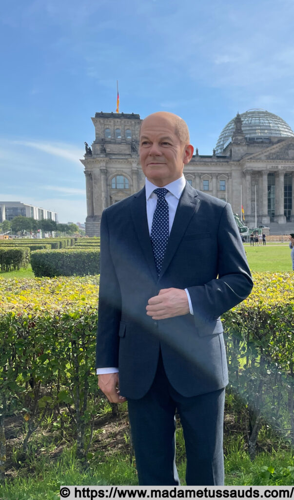 Olaf Scholz als Wachsfigur in Madame Tussauds Berlin