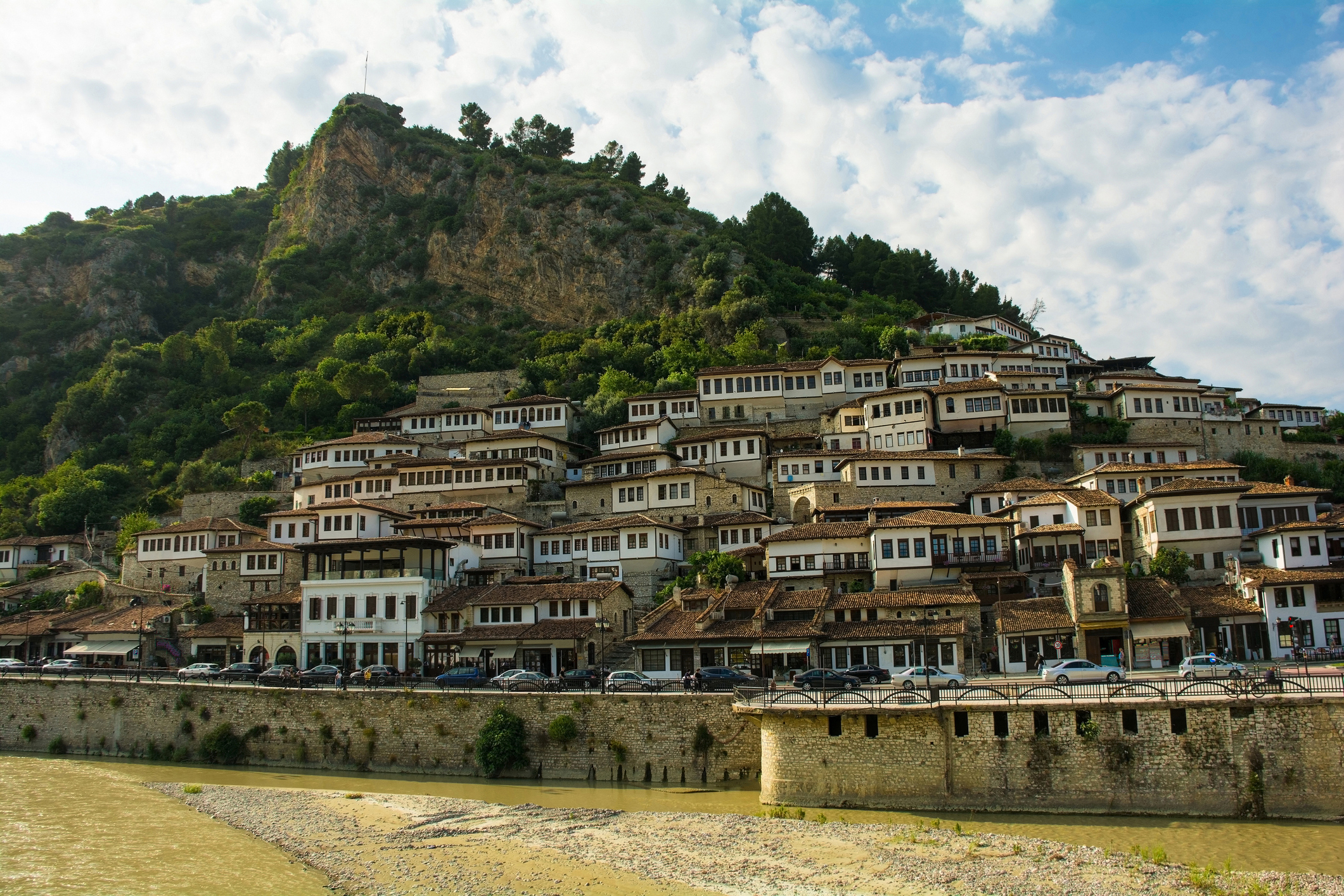 Berat – Die Stadt der tausend Fenster