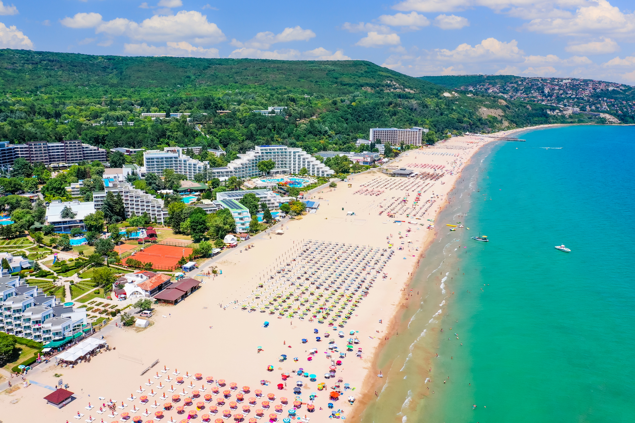 Breite und lange Strände an der Schwarzmerküste locken die Touristen nach Bulgarien