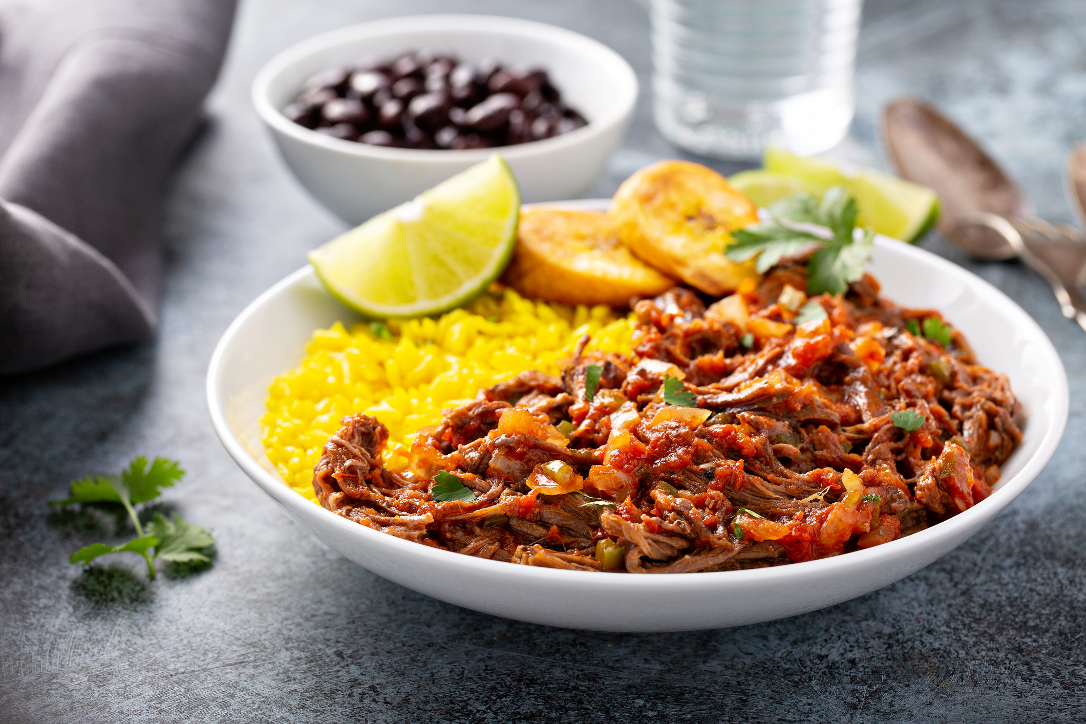 Das traditionelle Nationalgericht Kubas heißt Ropa vieja