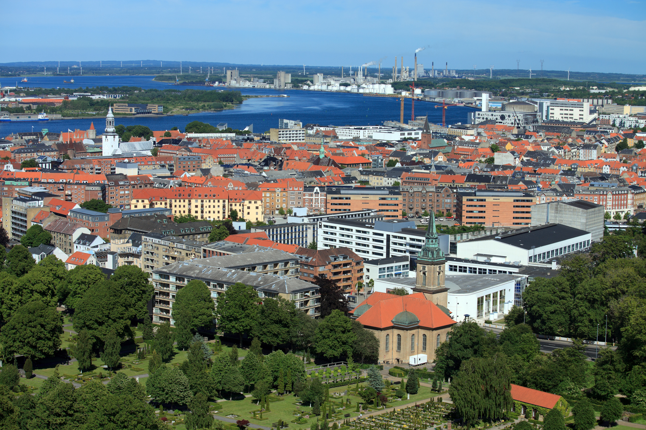 Panoramablick über die Stadt Aalborg in Dänemark