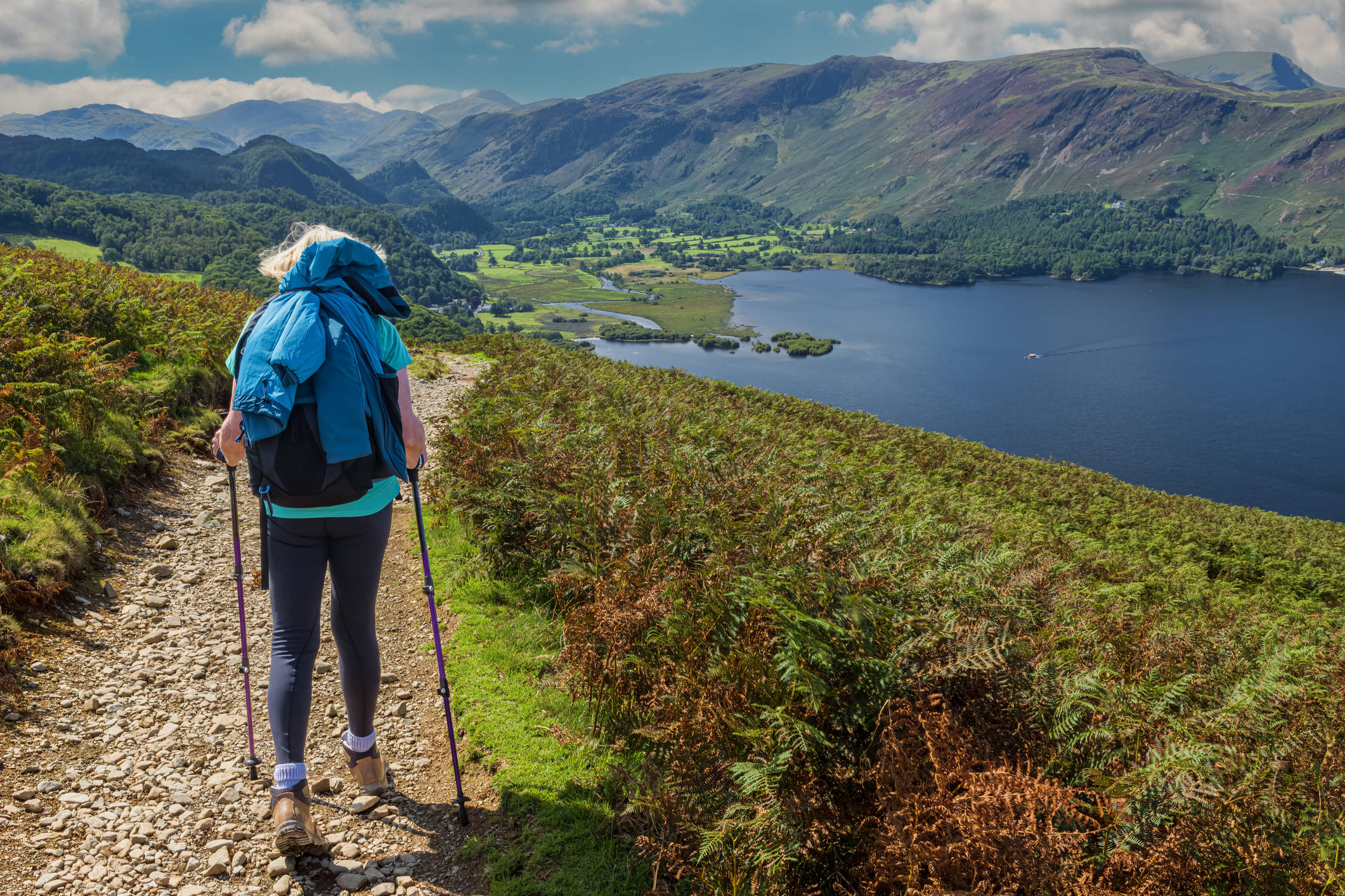 Atemberaubende Aussicht auf einem Wanderweg von Walla Crag im Lake District von Cumbria in England