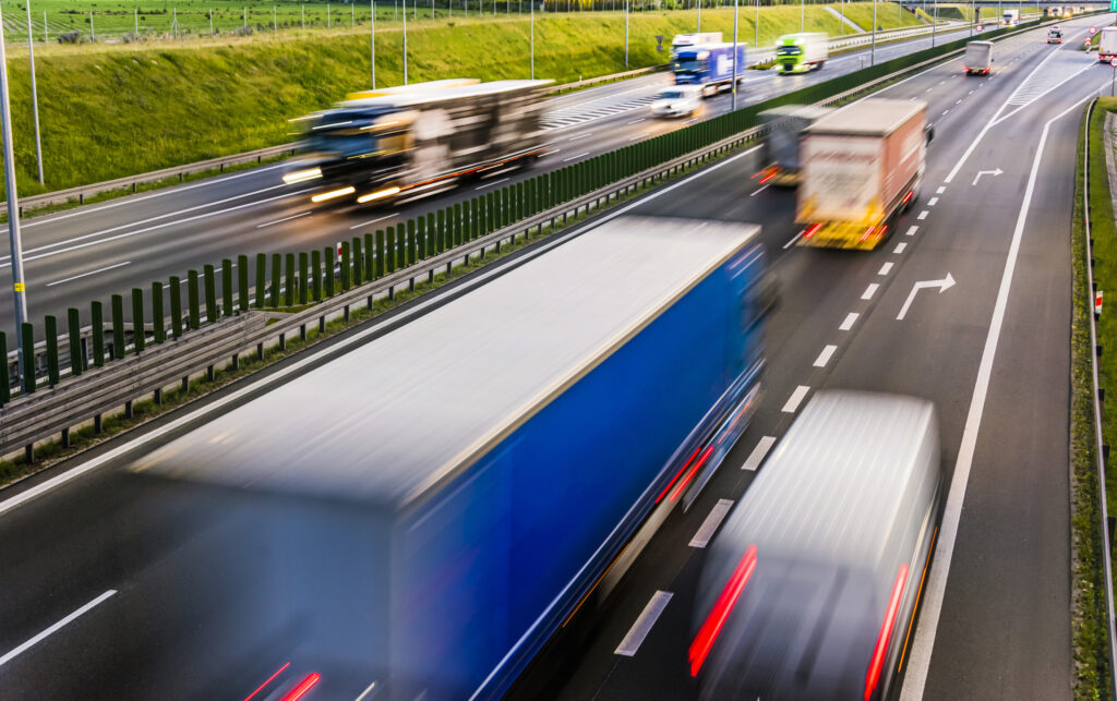 Polnische Autobahn - Bildnachweis: monticelllo Stock-Datei-ID: 1337496894 – Lizenz vom: 07.06.2025