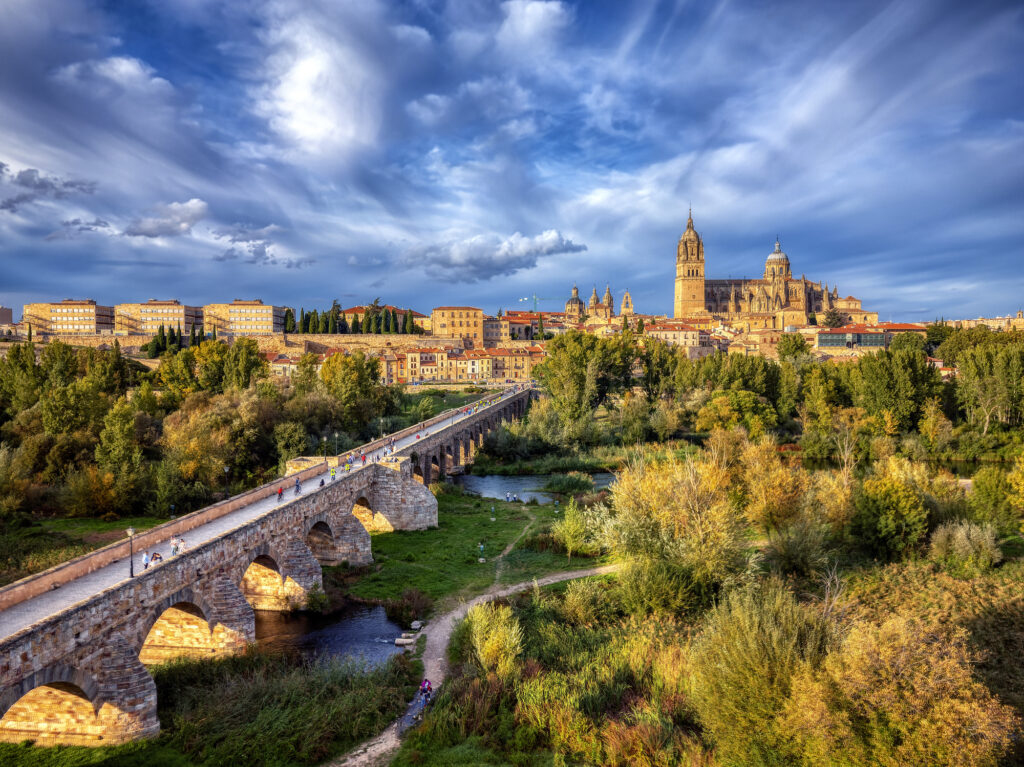 Blick auf die Stadt Salamanca - Bildnachweis: StockPhotoAstur Stock-Datei-ID: 1750342548 – Lizenz vom: 12.06.2025