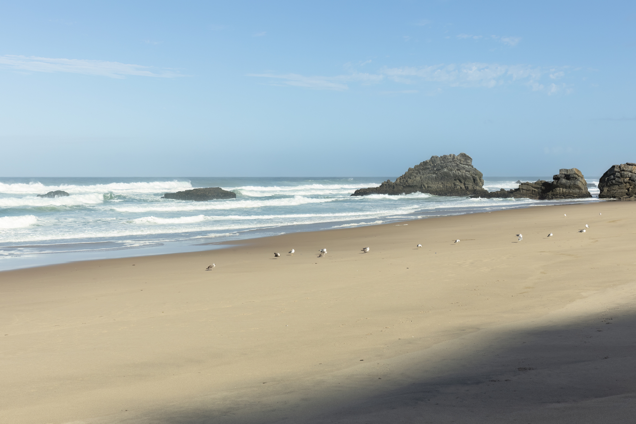 Der Naturstrand Praia da Adraga in Portugal - Bildnachweis: HaraldBiebel Stock-Datei-ID: 2192166431 – Lizenz vom: 11.06.2025