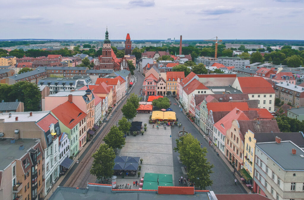 Luftbild der Stadt Cottbus mit Blick auf den Marktplatz