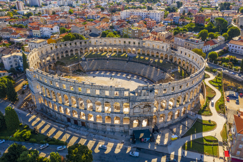Das Amphitheater in Pula - Bildnachweis: Mislav Vidovic Stock-Datei-ID: 1172572322 – Lizenz vom: 02.07.2025