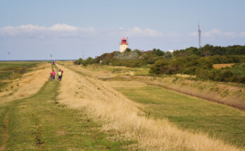 Wandern und Radfahren auf Fehmarn Bildnachweis: istockphoto.com / cinoby Stock-Datei-ID: 117285655
