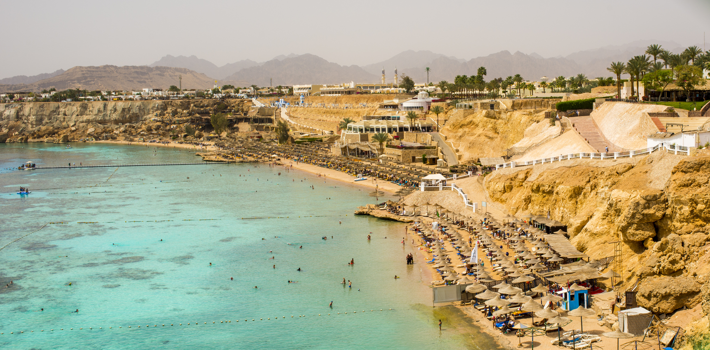 Die Ras Um Sid Bucht in Sharm El Sheikh, Ägypten - Bildnachweis: Serhii_Yushkov Stock-Datei-ID: 1309883046 – Lizenz vom: 03.07.2025