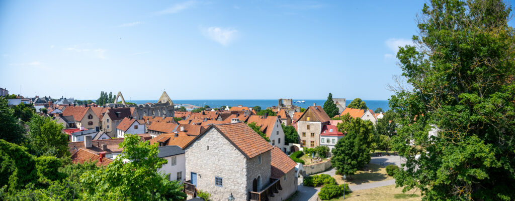 Blick auf die Stadt Visby auf der Insel Gotland - Bildnachweis: olaser Stock-Datei-ID: 1665564670 – Lizenz vom: 05.07.2025