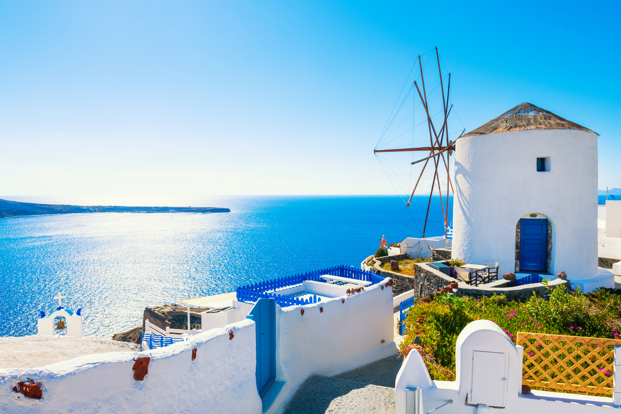 Santorini - Bildnachweis: Olga_Gavrilova Stock-Datei-ID: 2075119570 – Lizenz vom: 01.07.2025