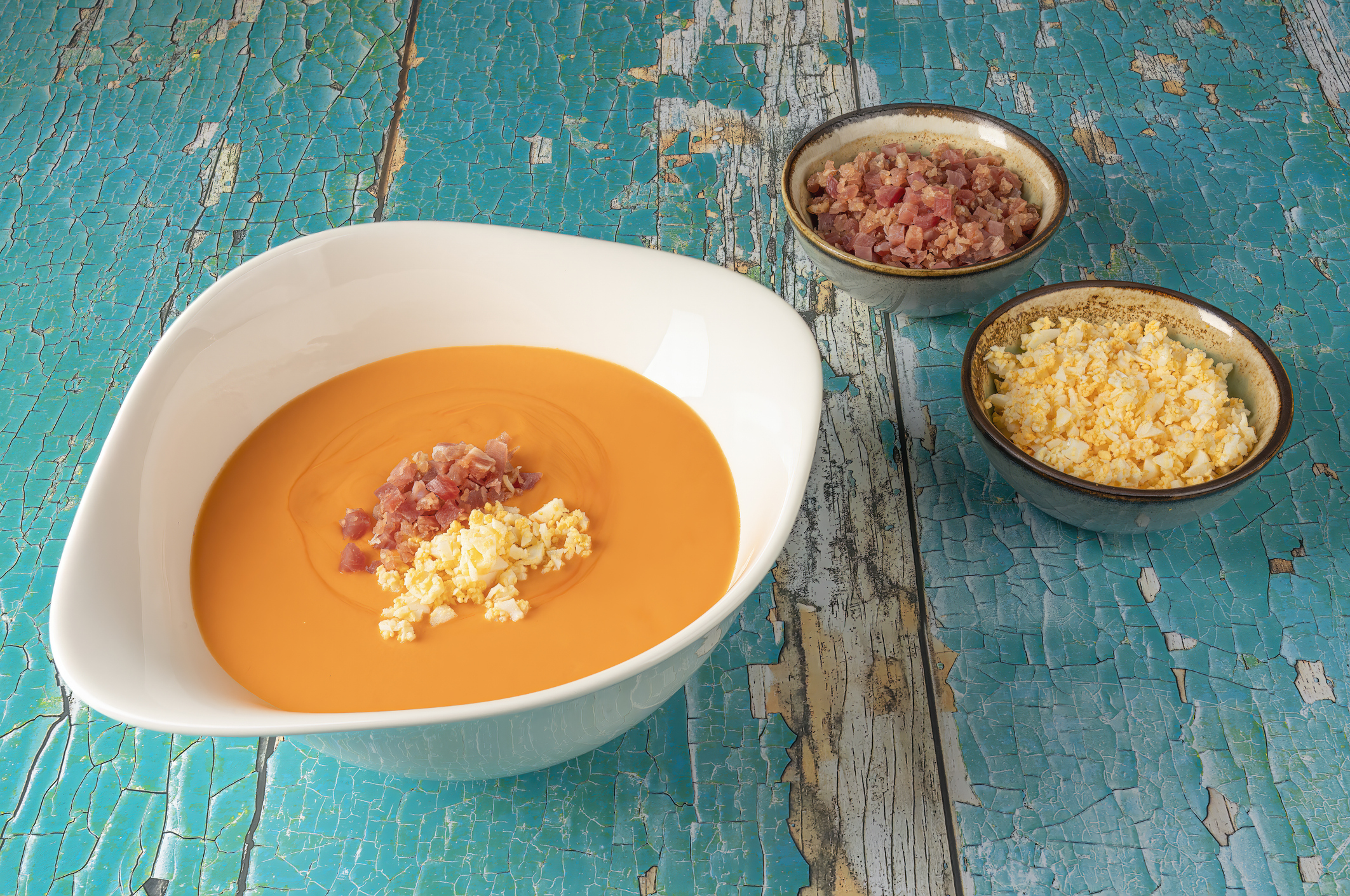 Das spanische Gericht Salmorejo - Bildnachweis: Jose Calatrava Cano Stock-Datei-ID: 2152362349 – Lizenz vom: 07.07.2025