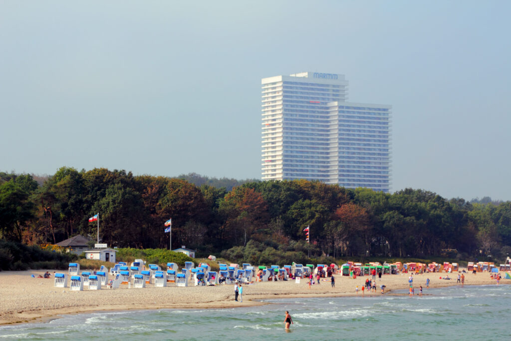 Der Timmendorfer Strand an der Ostseeküste - Bildnachweis: Imo Stock-Datei-ID: 533137035 – Lizenz vom: 12.06.2025