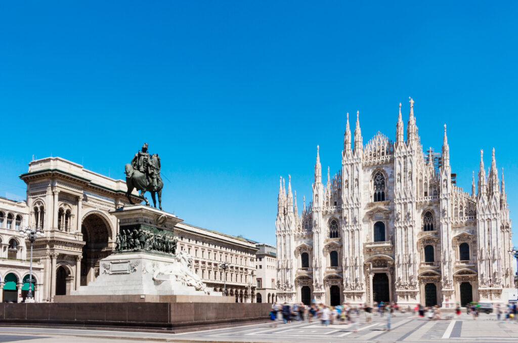 Der Mailänder Dom und die Galleria Vittorio Emanuele II stehen am Piazza del Duomo.
